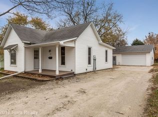 825 S 7th Ave, Winterset, IA 50273