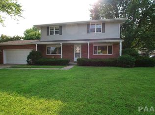 1807 Valle Vista Blvd, Pekin, IL