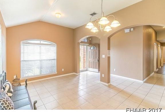 3rd image of 4808 Platinum Dr