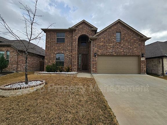 2nd image of 3216 Southampton Dr