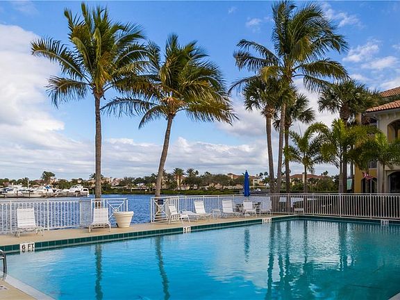 3rd image of 5220 W Harbor Village Dr APT 203