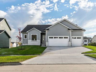 3185 NW Prescott Ct, Grimes, IA, 50111