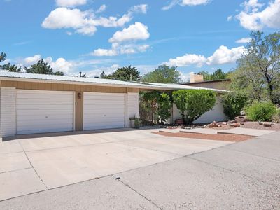 3909 Camino De La Sierra NE, Albuquerque, NM, 87111
