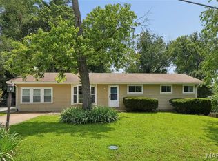 14 Ken Dr, Fenton, MO 63026