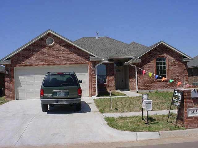 1st image of 605 SW Southwest #163