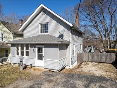 327 Washington Ave, Barberton, OH, 44203