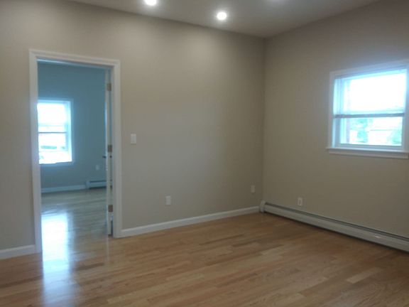 5th image of 12 Harvard Ave APT 5