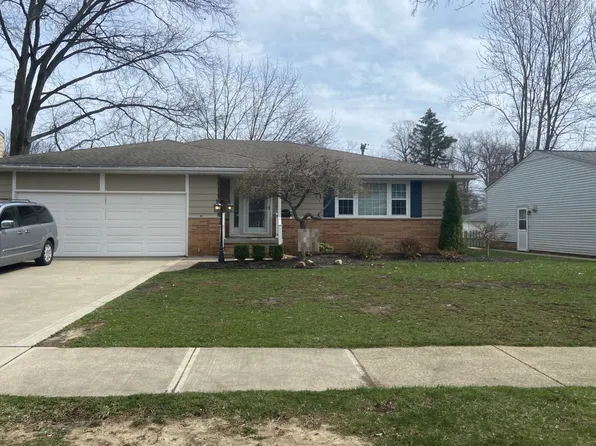 6231 Beverly Dr, Parma Heights, OH 44130