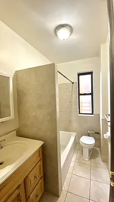 Rented by Master Key Realty And Associates LLC | media 25