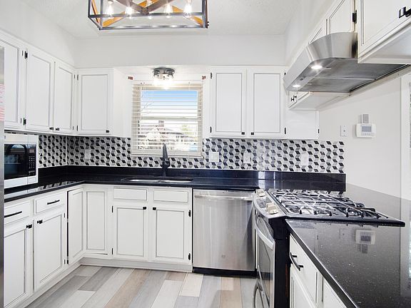3rd image of 4253 Demorest Cove Ct