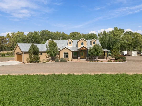2309 Luchetti Rd SW, Albuquerque, NM 87105