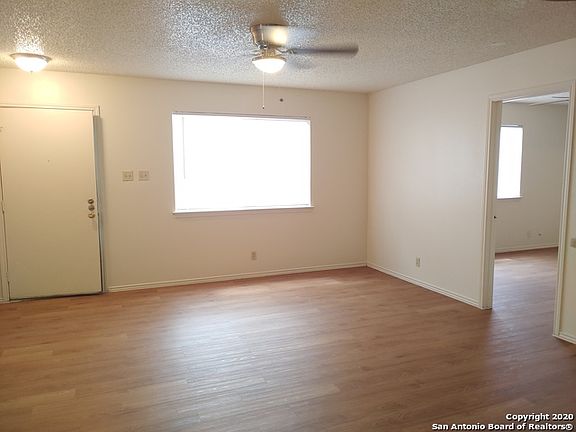 4th image of 8921 Fall River Dr