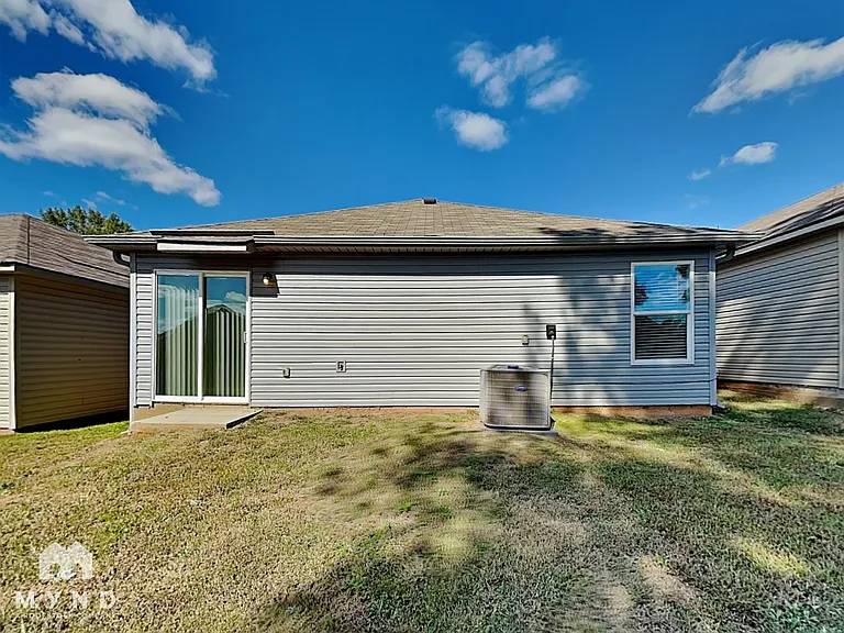 12384 Waterbury Dr — Photo 17