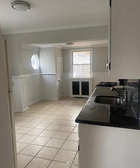 12 Bayview Ave — Photo 4
