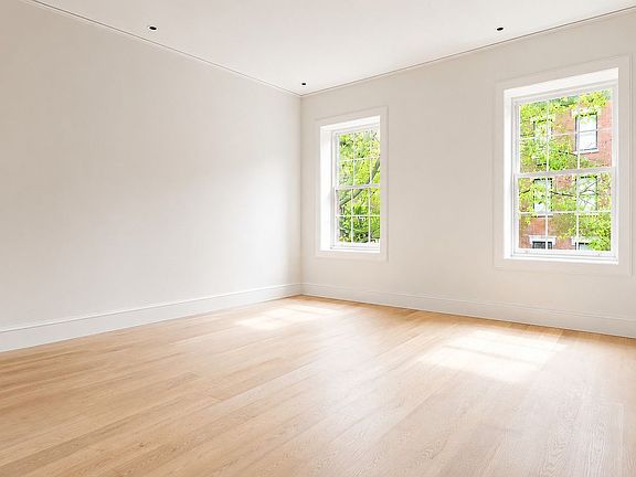 5th image of 109 Willow St APT 2