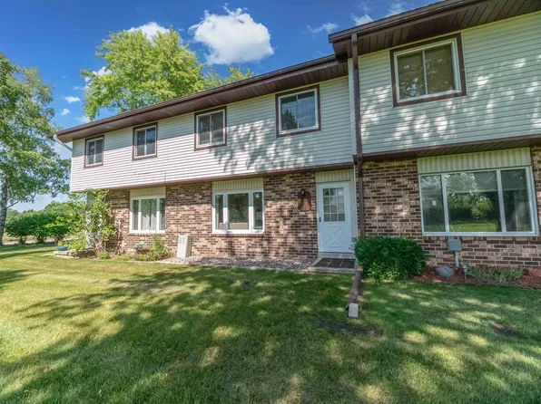 854 Kings Ct, Fond Du Lac, WI 54935