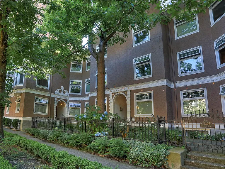 1205 Spring St #303 — Photo 8