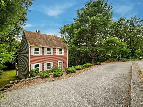 4th image of 19 Tall Pines Rd