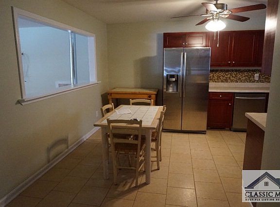 4th image of 195 Cedar Ln