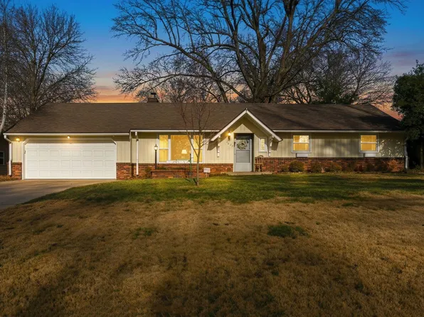 2627 E Glenwood Street, Springfield, MO 65804