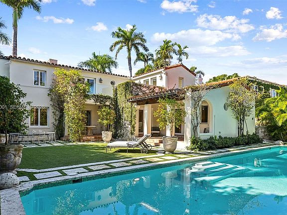 2nd image of 5711 N Bay Rd