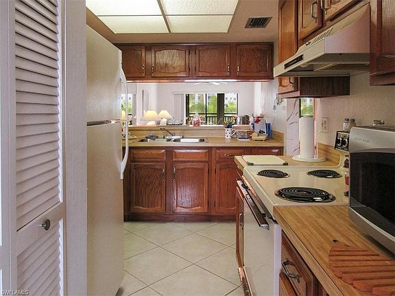 3rd image of 4265 Bay Beach Ln APT 223