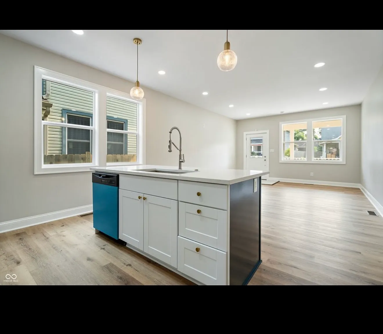 3 bed, 2.5 bath, 2178 sqft, $3,000 — Photo 4