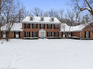 305 Rothbury Ct, Lake Bluff, IL 60044