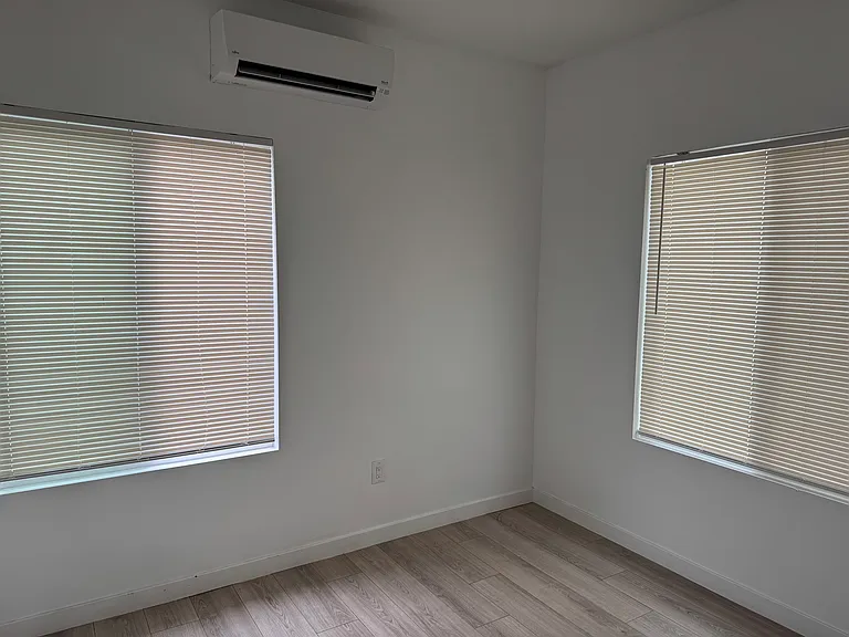 532 Cesar E Chavez Pkwy #B — Photo 16