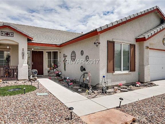3rd image of 5526 Cypress Creek St