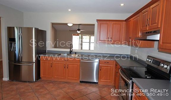 4th image of 9540 N 90th Ln
