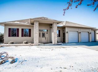 1417 S Parkview Blvd, Brandon, SD 57005