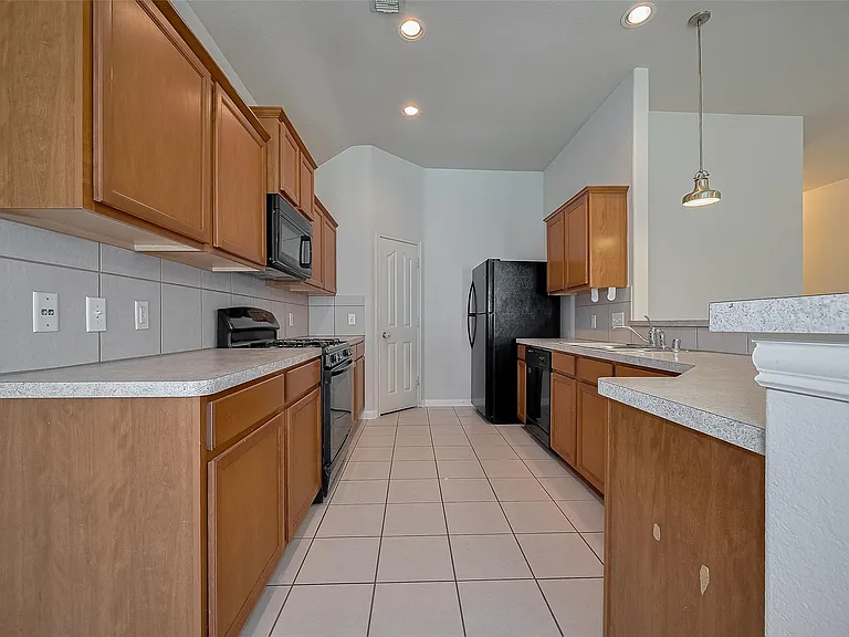 21406 Rioja Bluff Ln — Photo 8