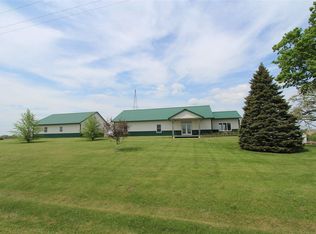 1837 Banner Valley Rd, Ely, IA 52227