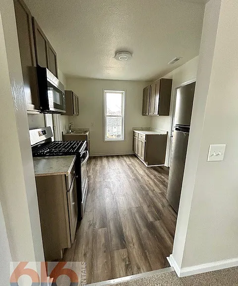 1249 Davis Ave NW #2 — Photo 4