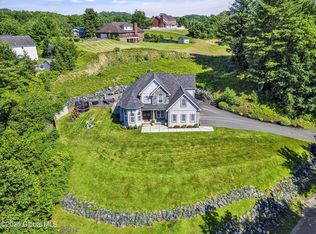 20 Heather Ridge Rd, Troy, NY 12180