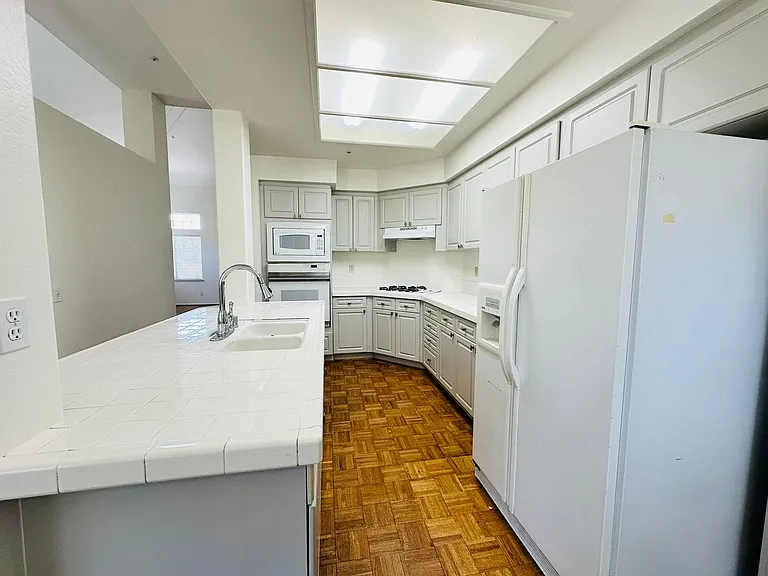 26253 King Edwards Dr — Photo 11