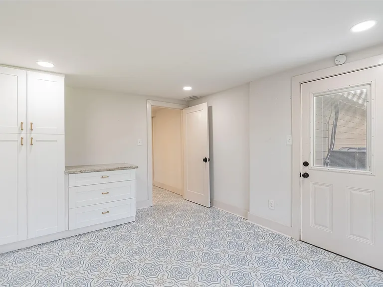 7307 Raton St — Photo 18