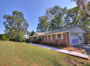 177 Swiss Pine Lake Dr, Spruce Pine, NC 28777
