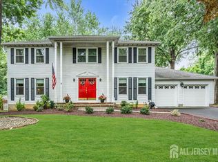 19 Bartlett Ct, Matawan, NJ 07747