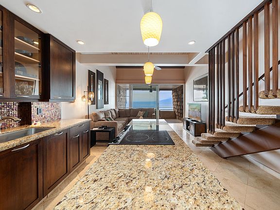 3rd image of 3741 Lower Honoapiilani Rd APT 308