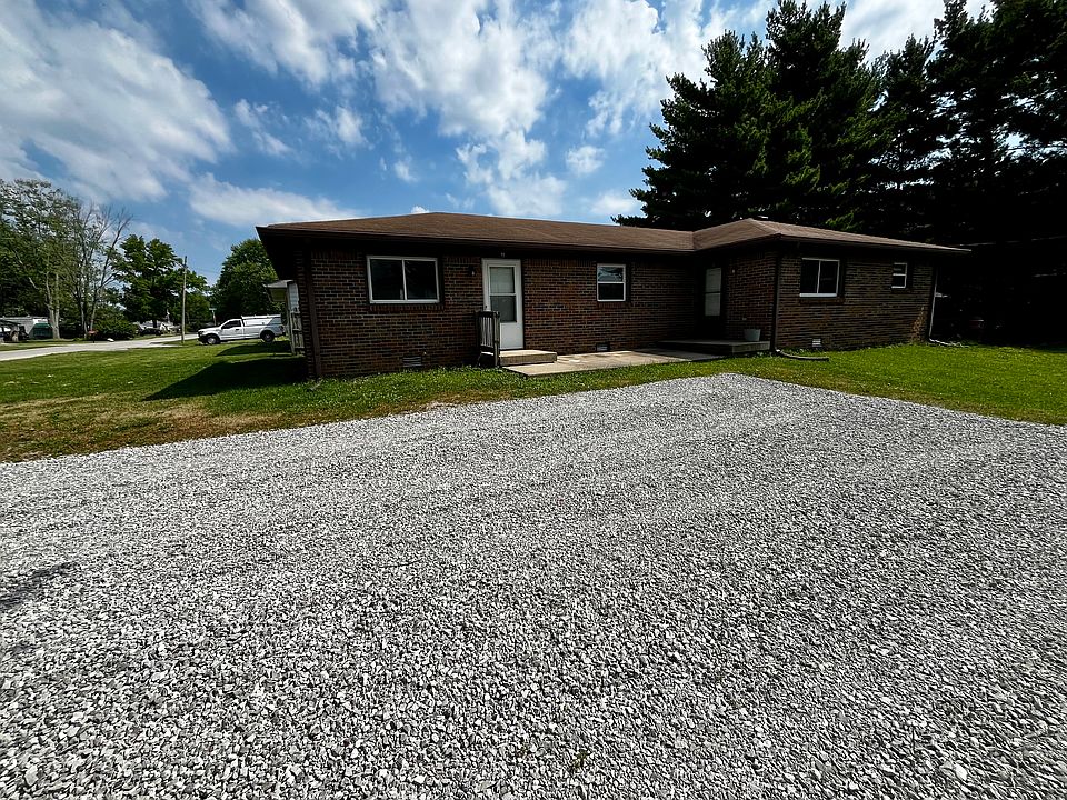 1st image of 28 Michael Dr Unit B
