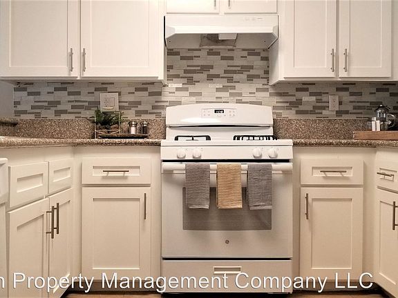 4th image of 4928 Durfee Ave APT 09