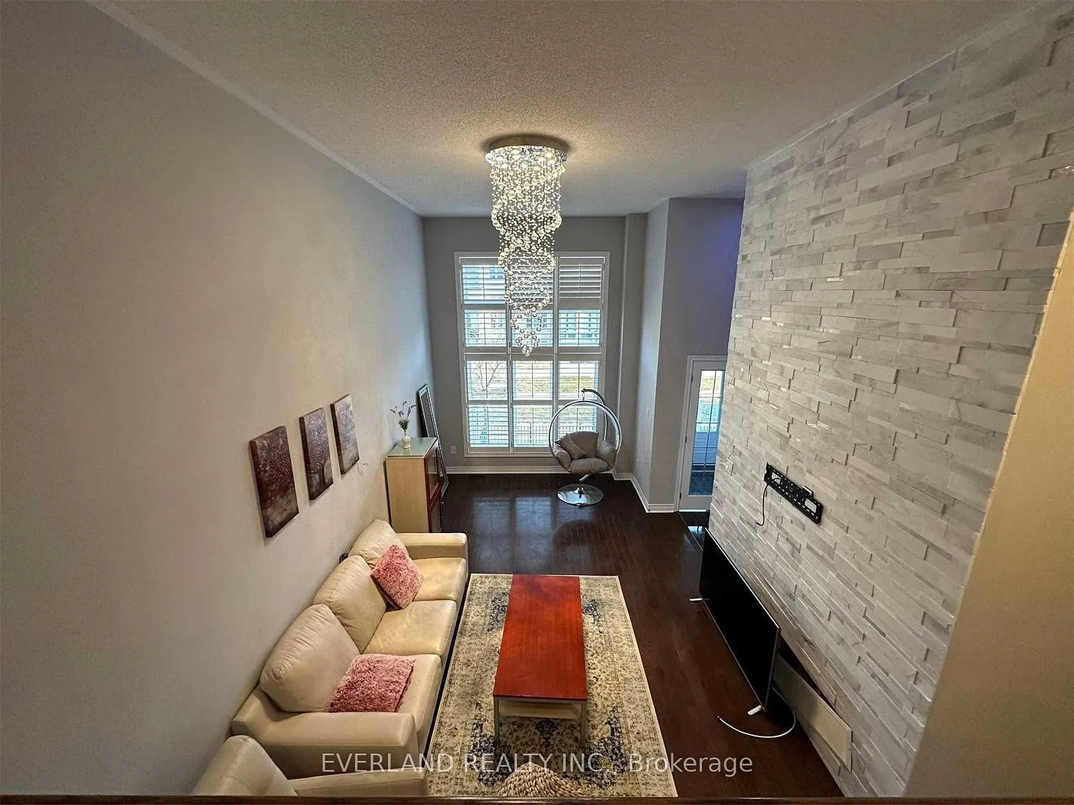 3 bed, $3,350 — Photo 2