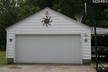 2nd image of 1106 Elm St