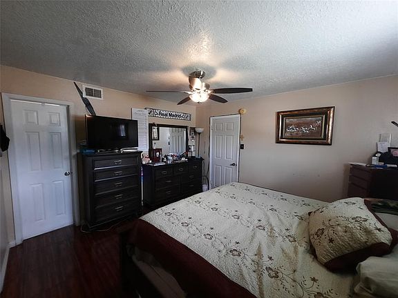 5th image of 19331 Hollowlog Dr