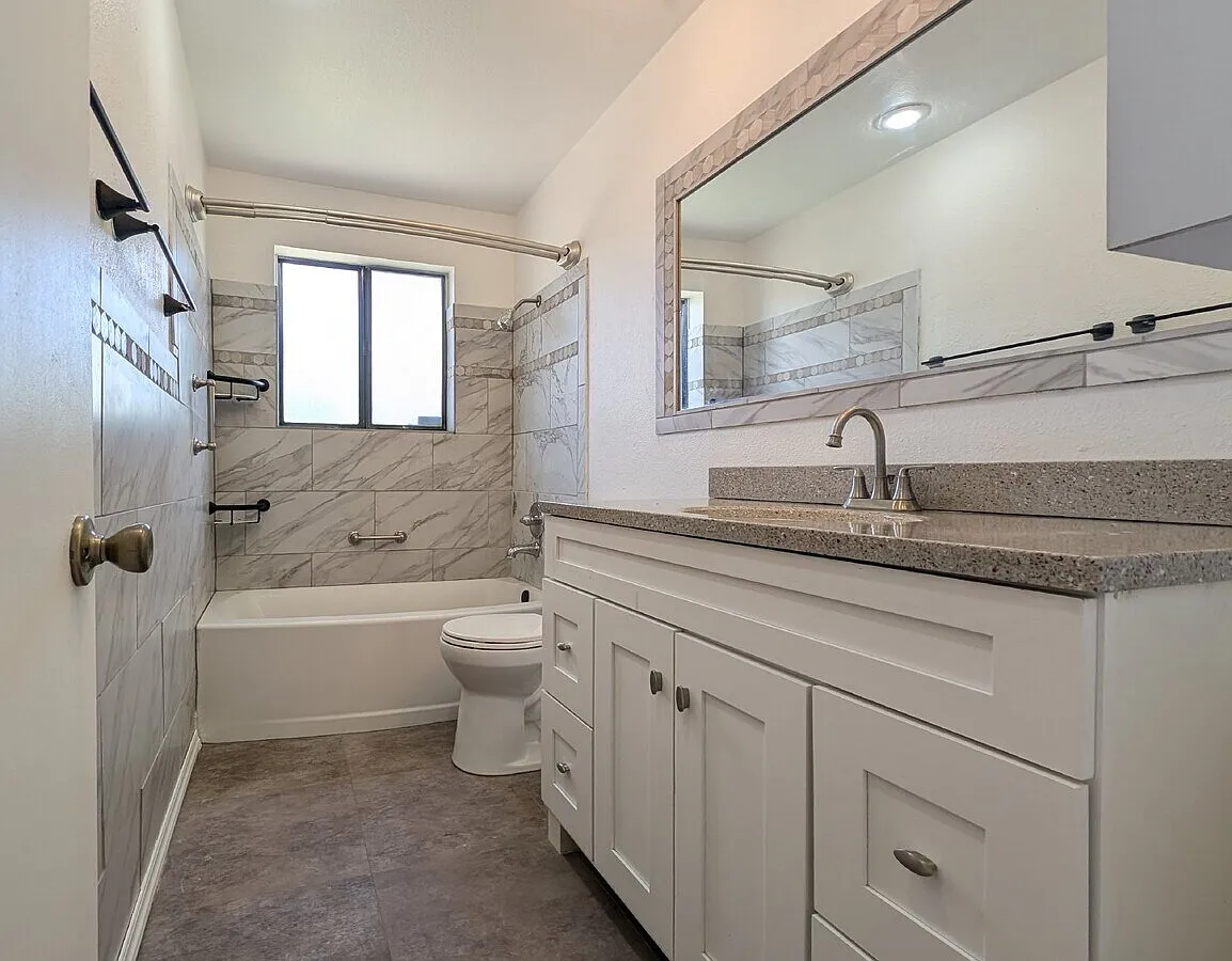 4 bed, 2240 sqft, $2,750 — Photo 1