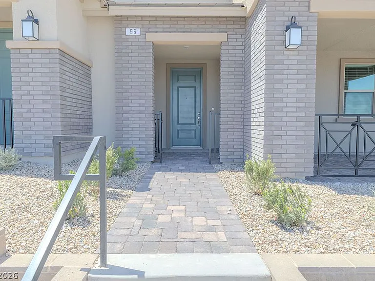 56 Hornbeck Ln — Photo 1