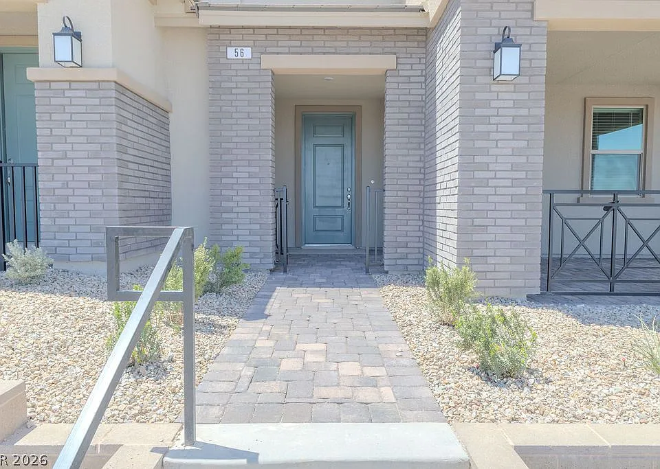 56 Hornbeck Ln