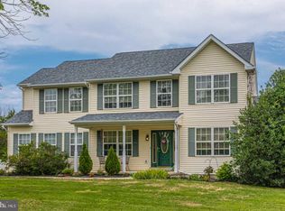 8508 Memorial Dr, Green Lane, PA 18054
